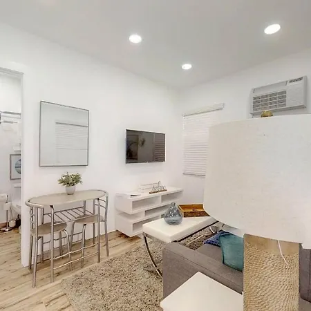 Chick & Fashionable 1 Bedroom Apt Beach Unit # 4 Hollywood Esterno foto